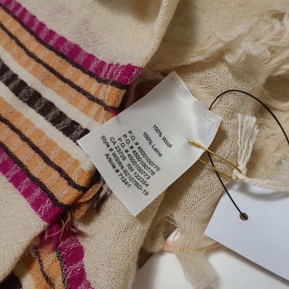 Wilfred 100% wool scarf - Picture 4 of 4